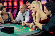 Personer som spelar blackjack